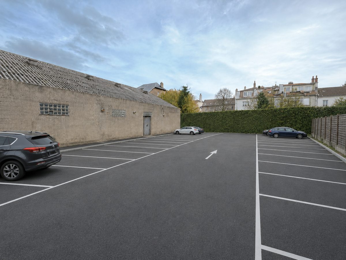 Projection — parking extérieur aménagé